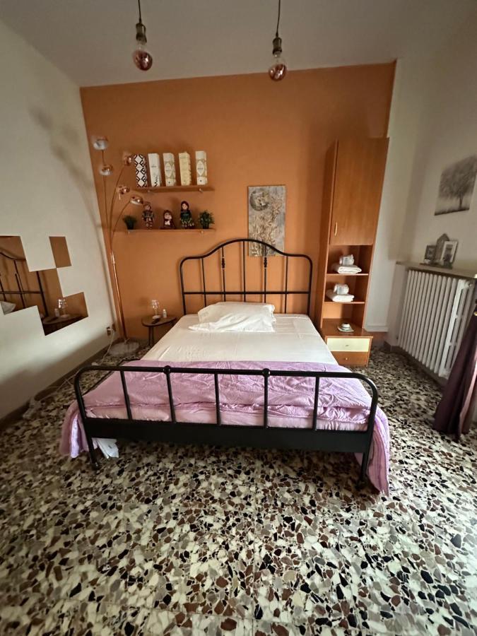 Апартаменты La Casa Di Jennifer Парма Экстерьер фото